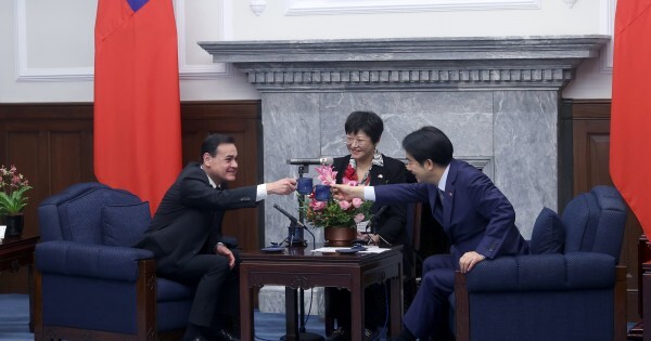 Lezcano se reúne con el presidente taiwanés en medios de las acusaciones de espionaje chino