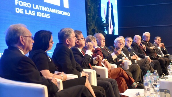 Ex presidentes abogan por el fortalecimiento de la democracia en la región