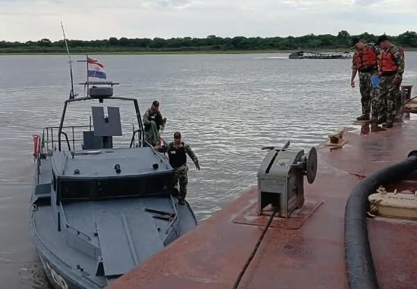 Fuerte tormenta hundió a un barco de limpieza en San Antonio
