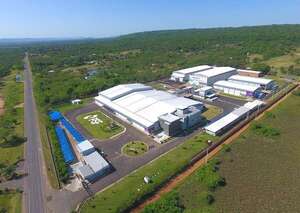 Prosalud Farma SA celebra el primer aniversario de su planta con récord en producción - Negocios - ABC Color
