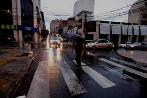 Ambiente caluroso, húmedo y con probabilidad de lluvias durante el fin de semana - .::Agencia IP::.