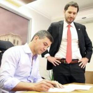 Por primera vez Ejecutivo promulga reglamento que establece creación de Oficinas Consulares :: Presidencia de la República del Paraguay