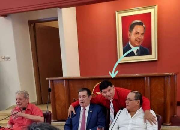 Médicos venden pan dulce y hurrero está mejor en la EBY - Política - ABC Color