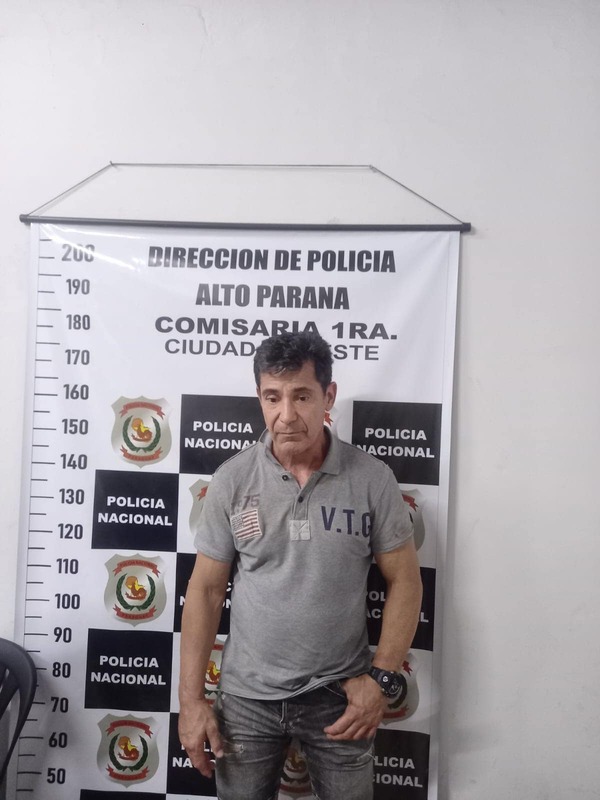 Argentino detenido se "autopercibe mujer" y pide ir a una comisaría de mujeres - 1000 Noticias
