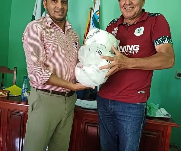 Entregan pelotas a equipos que participarán de la pre-Copa Paraguay