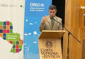 Ministro Ríos participó en apertura de curso sobre Ley 3001/06 en CDE