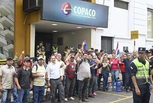 Crisis en Copaco: planean reubicar a más de mil empleados  y que les paguen los contribuyentes - Nacionales - ABC Color
