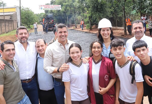 Inician trabajos de pavimentación de 103 cuadras de calles empedradas en Caaguazú - .::Agencia IP::.