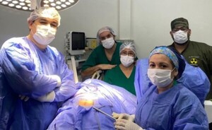 Exitosa cirugía para resolver caso de hernia discal poco común