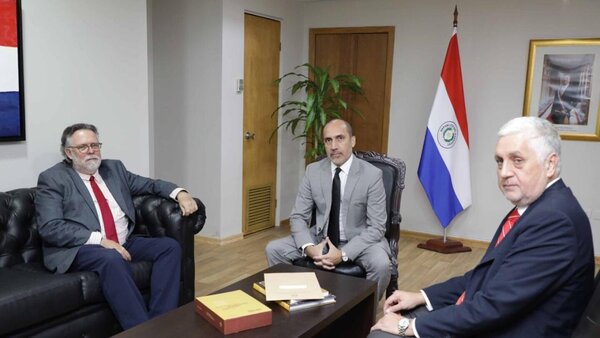 Paraguay comunica exhortos sobre los Villalba a Venezuela a través de Cancillería