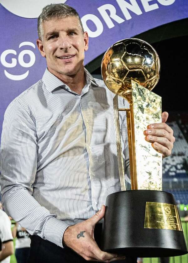Olimpia, rutina para los campeones - Fútbol - ABC Color