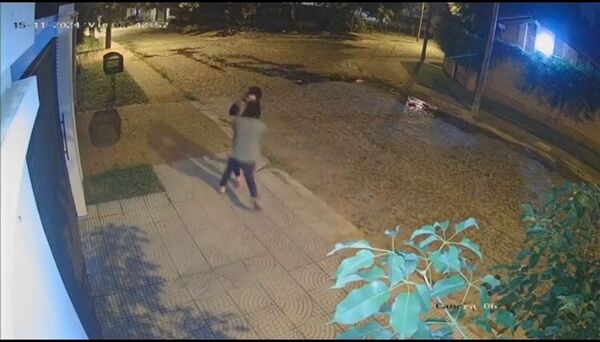Una mujer fue asaltada a metros de su domicilio en Asunción - El Independiente