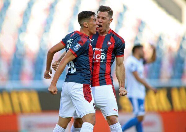 Versus / La emotiva despedida de Enzo Giménez a Diego Churín