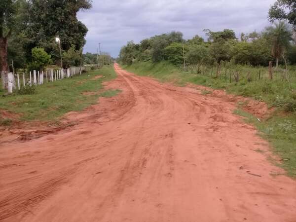Pobladores de tres municipios de San Pedro logran la aprobación del MOPC para pavimentación de 60 kilómetros - Nacionales - ABC Color