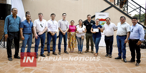 48 FAMILIAS DE HOHENAU ACCEDEN AL PROGRAMA ABRAZO DEL MINNA - Itapúa Noticias