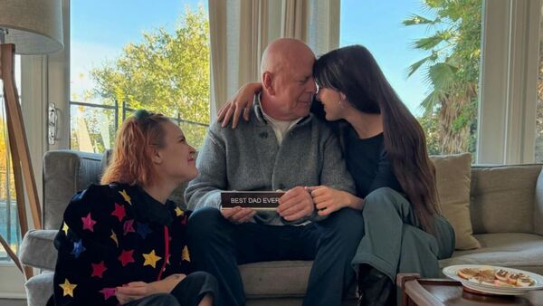 Las conmovedoras imágenes de Bruce Willis junto a sus hijas