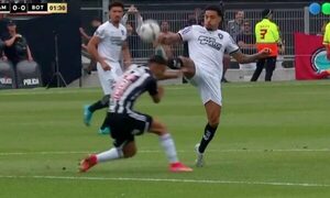 Copa Libertadores: Antes de un minuto ya hubo expulsado