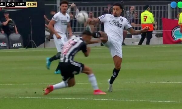 Copa Libertadores: Antes de un minuto ya hubo expulsado