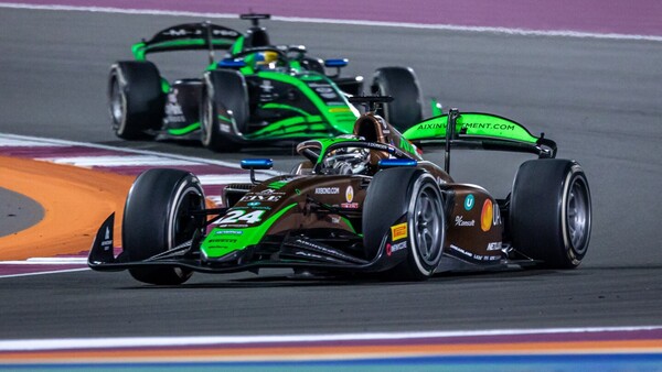 Duerksen remonta y suma en Qatar