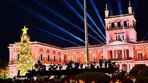 Luces, música y tradición: así se inició el espíritu navideño en el Palacio de López - Nacionales - ABC Color