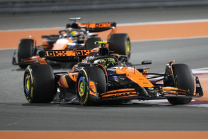 McLaren acaricia la gloria tras 26 años