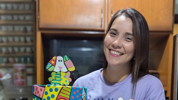Decide emprender y convertirse en una artista de la pastelería