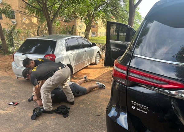 Recuperan camioneta robada del diputado Roberto González y detienen a sospechoso
