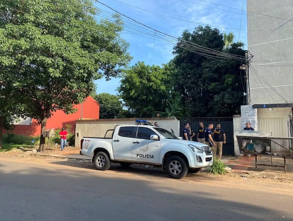 Policía desmantela aguantadero de vehículos robados en Luque