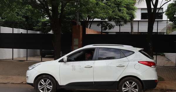 La Nación / Policía continúa pericias hasta desarticular banda de robacoches que operaba en Luque