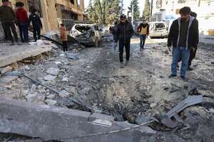 Suben a 18 los muertos en ataques sirios y rusos a zonas dominadas por insurgentes en Siria - Mundo - ABC Color