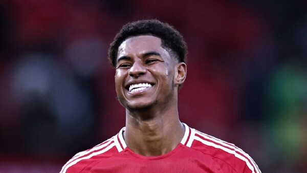 El United demuestra su reacción y recupera la sonrisa en la Premier