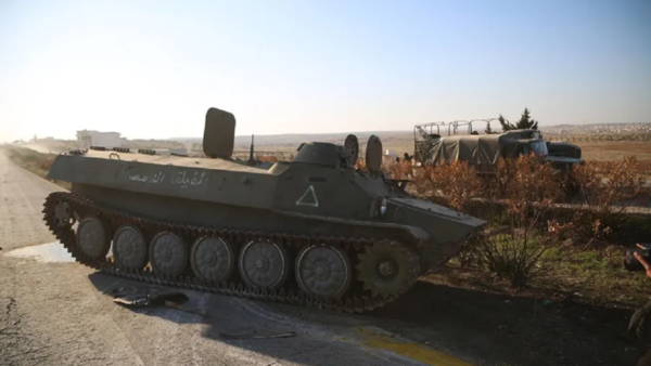 Más de 400 muertos en cinco días de ofensiva insurgente en noroeste de Siria, dice ONG