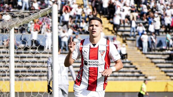 Alex Arce destroza las estadísticas del fútbol ecuatoriano