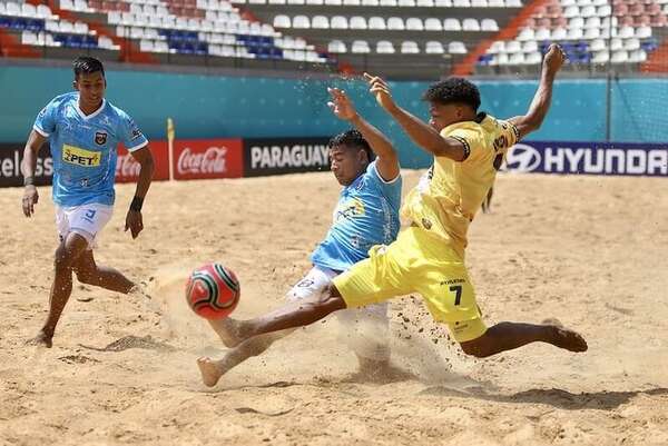 Paraguayos, con debut triunfal en la Copa Libertadores de fútbol playa - Polideportivo - ABC Color