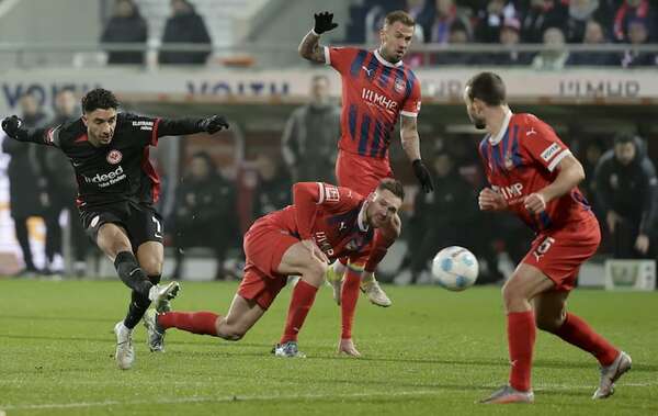 Eintracht se acerca al Bayern - Fútbol Internacional - ABC Color