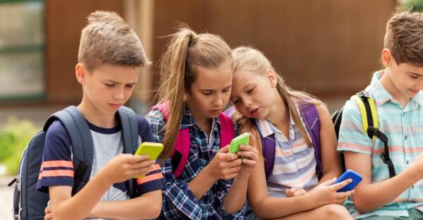 Australia prohíbe el acceso de menores de 16 años a las redes sociales