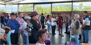 EBY inició entrega de aporte financiero y víveres a pescadores de Itapúa