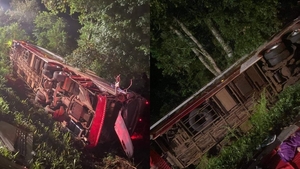 Bus de estudiantes de Mayor Otaño vuelca en Brasil tras ser embestido por camión