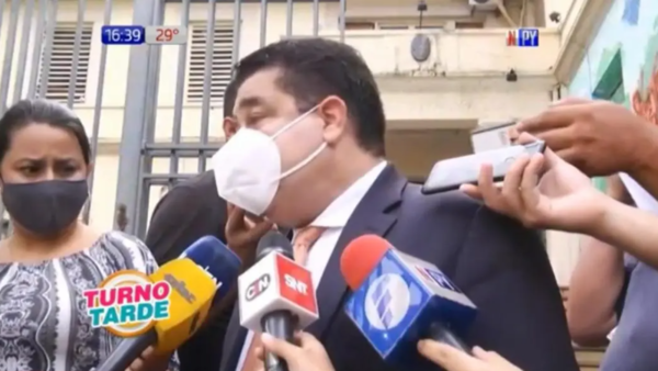 Tras reunión con Ministro de Salud, empresario afirma que traerán todas las vacunas