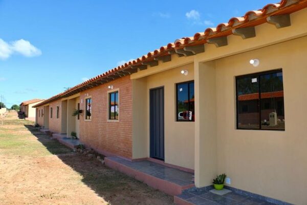 INDERT aprueba construcción de 28 viviendas en la colonia Mbyya Co'é, Itapúa - TVS