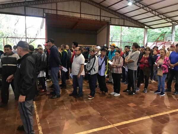 EBY continúa con el pago de subsidios por veda pesquera a pescadores de Itapúa