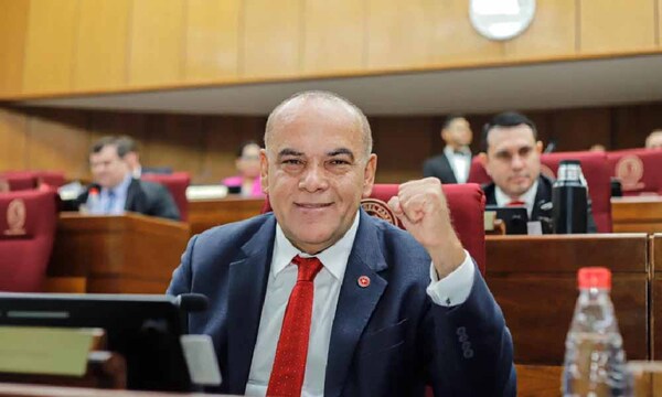 Bachi Núñez es reelecto de manera fugaz para controlar el Congreso hasta el 2027 – Prensa 5
