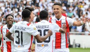 Versus / Alex Arce rompió un récord y ahora va por otro en el fútbol ecuatoriano