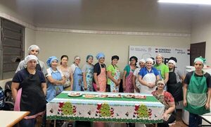Exitosa clausura del curso de Pastelería Navideña del SNPP en Hernandarias