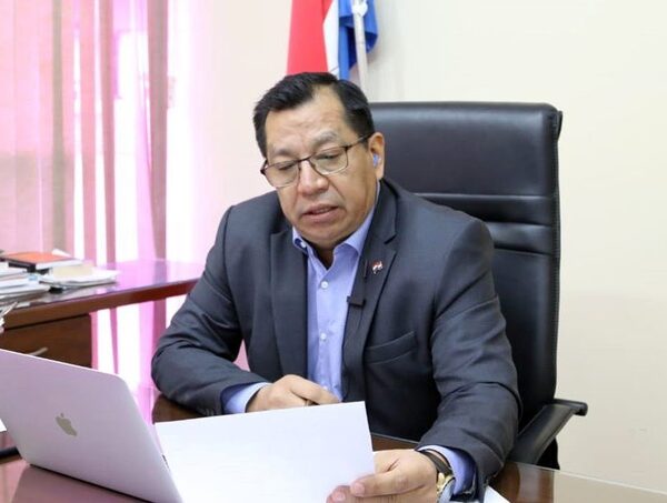 Ministro de Desarrollo Social: “aplicamos la ley a rajatabla para beneficiar a los adultos mayores” · Radio Monumental 1080 AM
