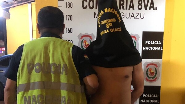Vecinos detienen a hombre que causó pánico con machete en bodega - ADN Digital