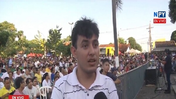 Joven pide a la virgencita que lo ayude encontrar a su padre