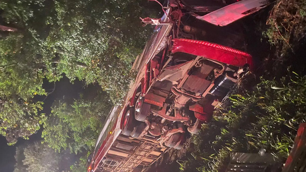 Accidente en Santa Catarina: estudiantes heridos