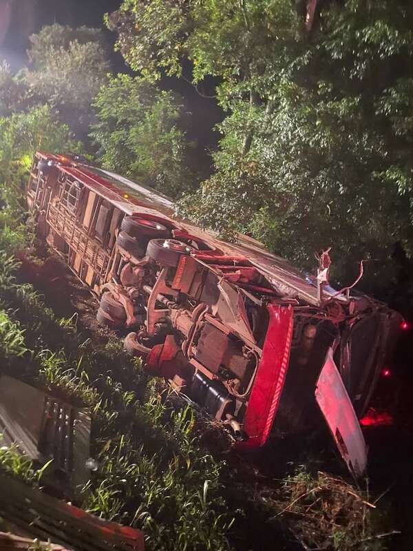 Estudiantes accidentados continuarán su trayecto hasta Camboriú - Nacionales - ABC Color