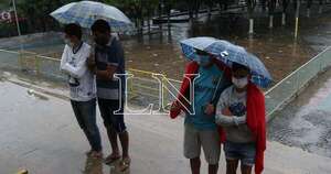 Diario HOY | Instan a protegerse de la lluvia durante la peregrinación a Caacupé